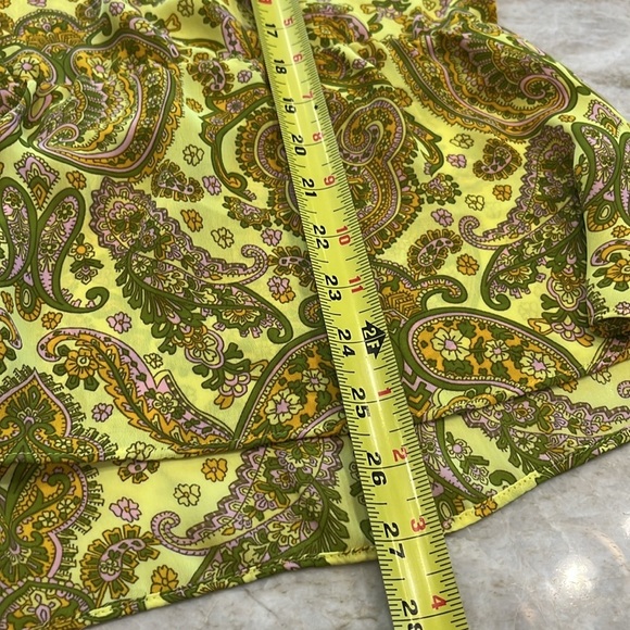 Banana Republic | Tie Collar‎ Paisley Blouse | Chartreuse | Women's Small - Picture 8 of 10